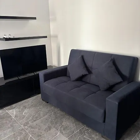 Modern Seaside Escape Sliema-steps From The 斯利马