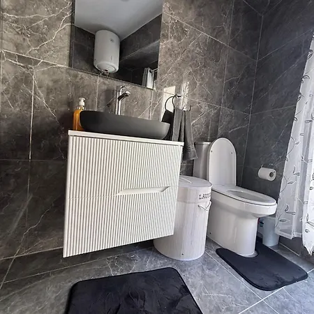 Modern Seaside Escape Sliema-steps From The Apartment